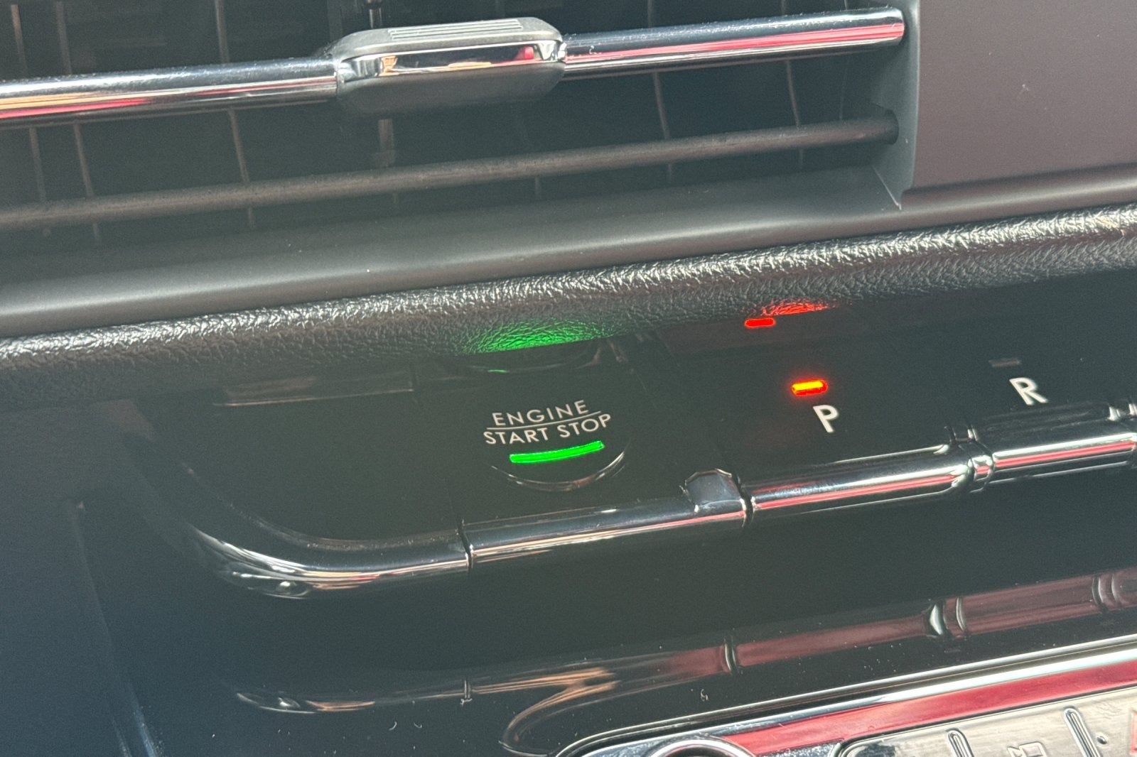 2025 Lincoln Corsair Plug-In Hybrid Grand Touring Equipment Group 302A