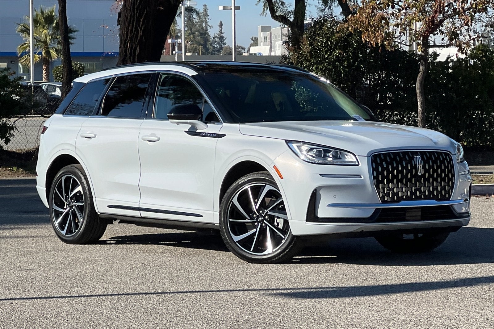 2025 Lincoln Corsair Plug-In Hybrid Grand Touring Equipment Group 301A