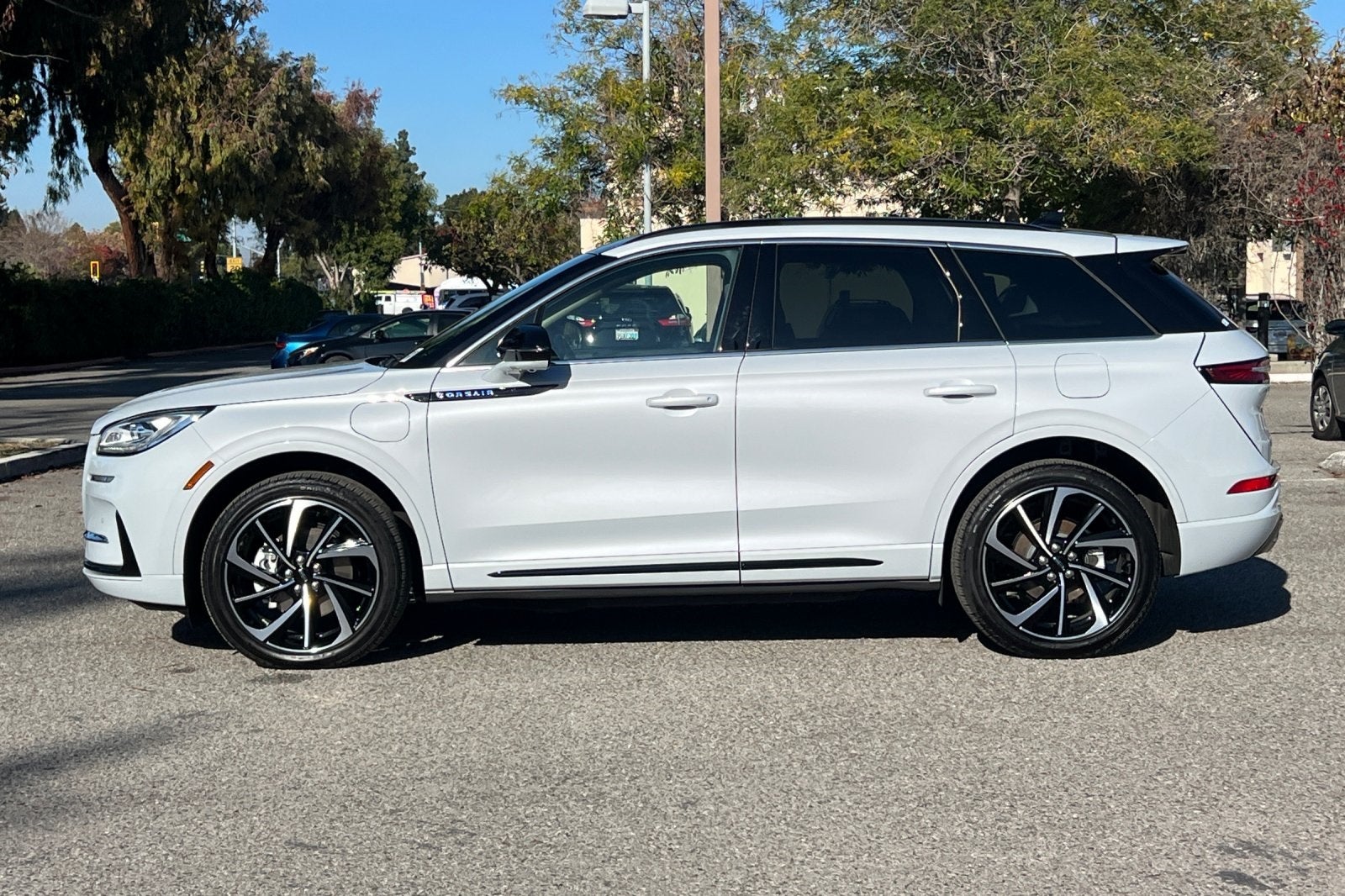 2025 Lincoln Corsair Plug-In Hybrid Grand Touring Equipment Group 301A