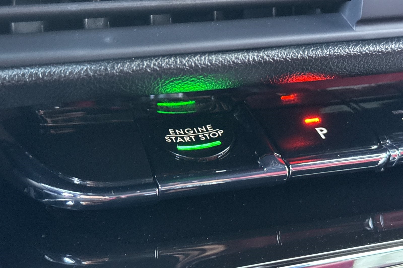 2025 Lincoln Corsair Plug-In Hybrid Grand Touring Equipment Group 302A