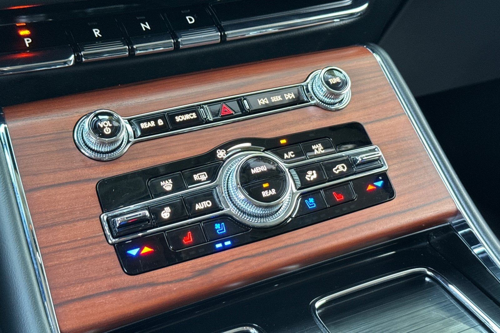 2023 Lincoln Aviator Plug-In Hybrid Grand Touring Equipment Group 301A