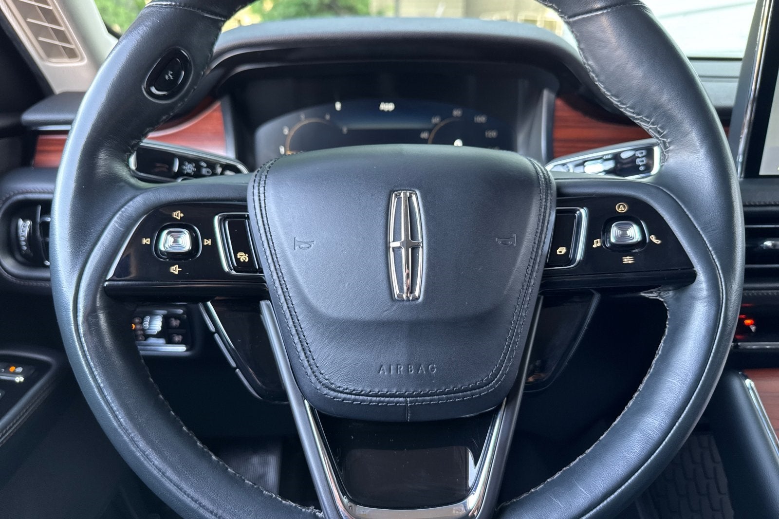 2023 Lincoln Aviator Plug-In Hybrid Grand Touring Equipment Group 301A