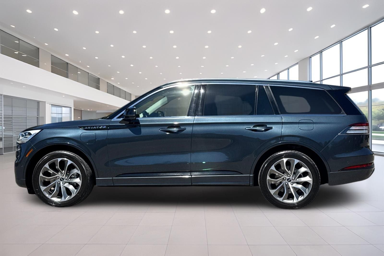 2022 Lincoln Aviator Plug-In Hybrid Grand Touring