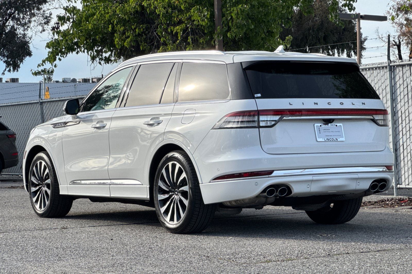 2022 Lincoln Aviator Plug-In Hybrid Black Label Grand Touring
