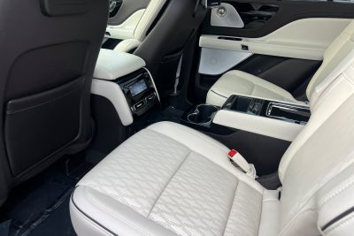 2023 Lincoln Aviator Plug-In Hybrid Black Label Grand Touring Equipment Group 900A