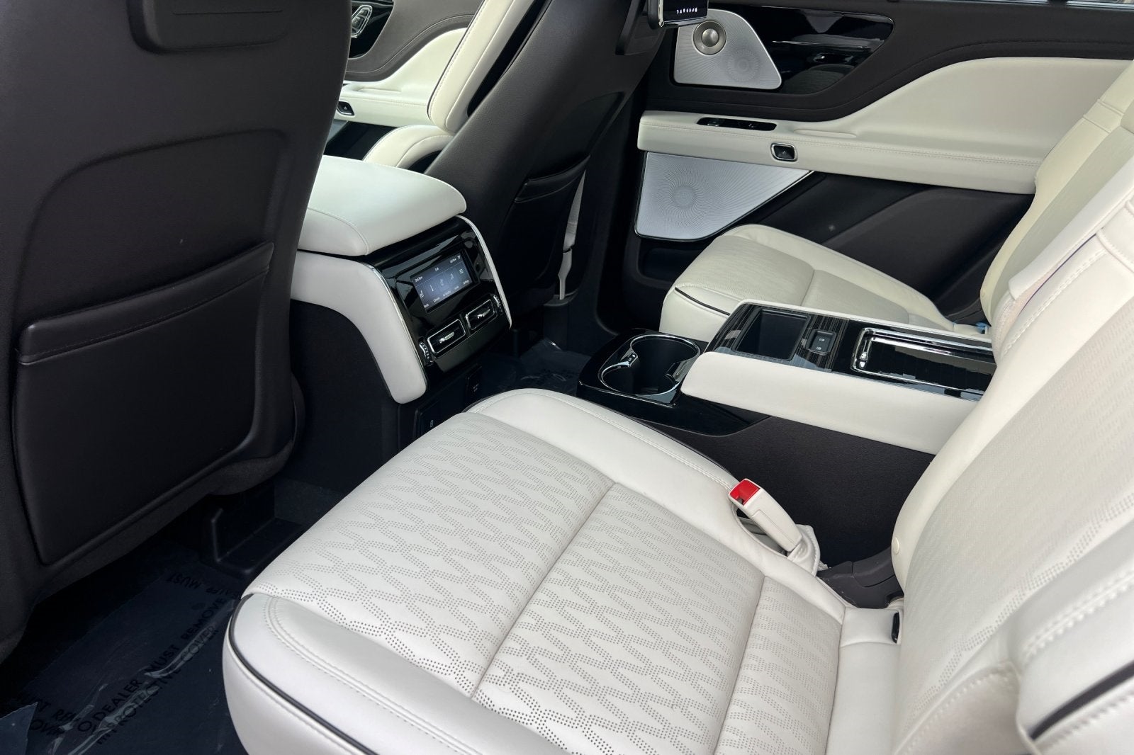 2023 Lincoln Aviator Plug-In Hybrid Black Label Grand Touring Equipment Group 900A