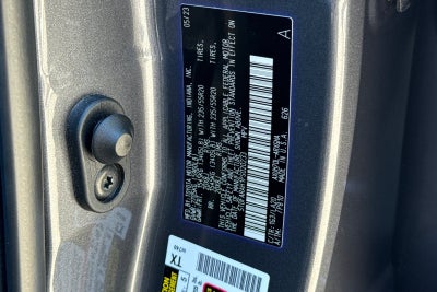 2023 Toyota Highlander Hybrid Platinum