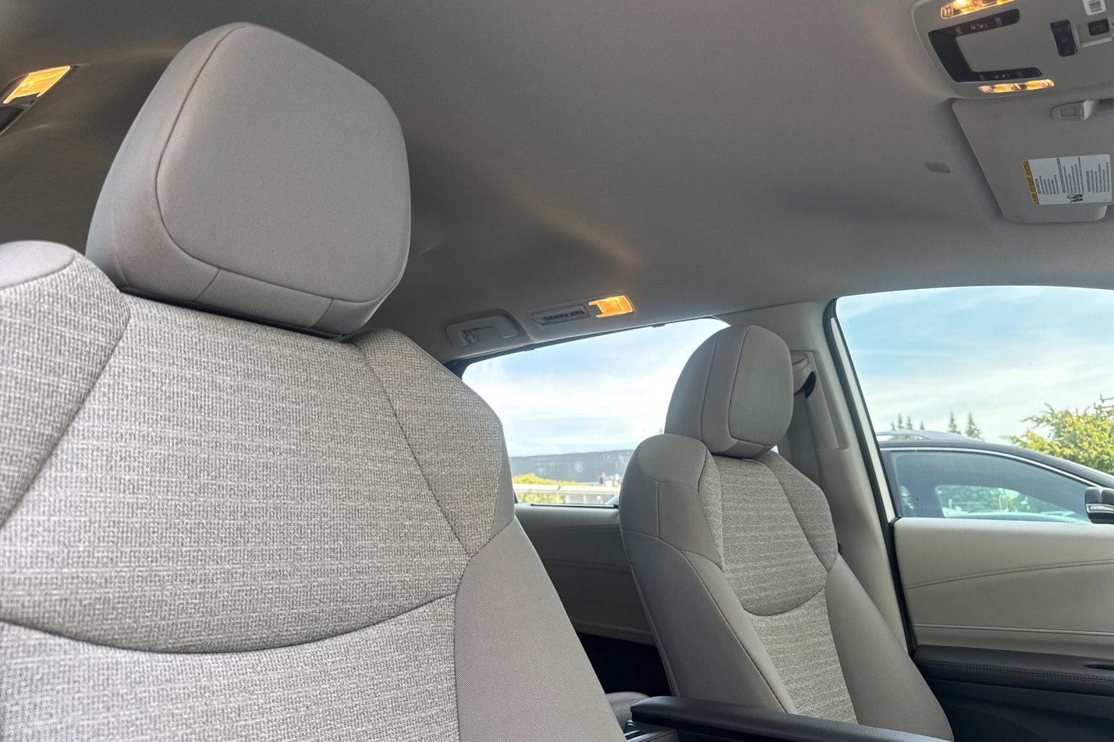 2023 Toyota Sienna LE 8 Passenger