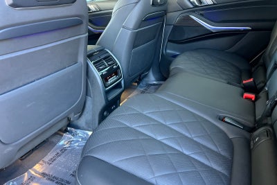 2023 BMW X7 xDrive40i M Sport Package