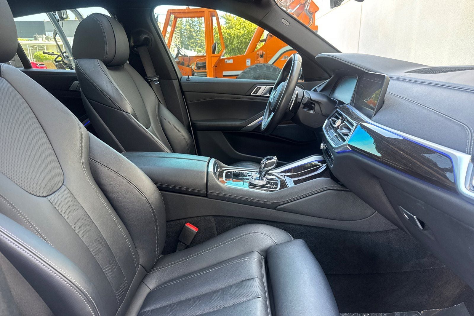 2020 BMW X6 sDrive40i LCPO Competitive+