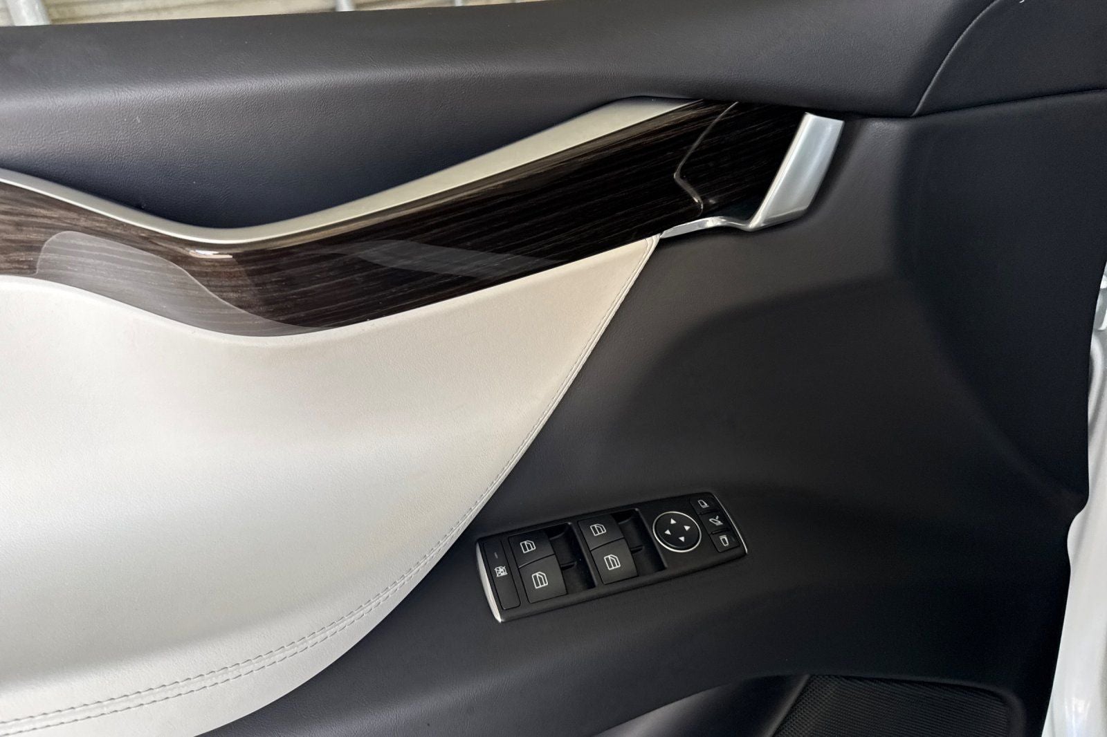 2016 Tesla Model X 90D