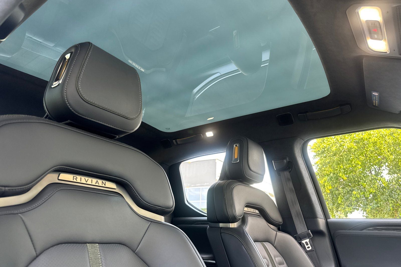 2022 Rivian R1T Adventure
