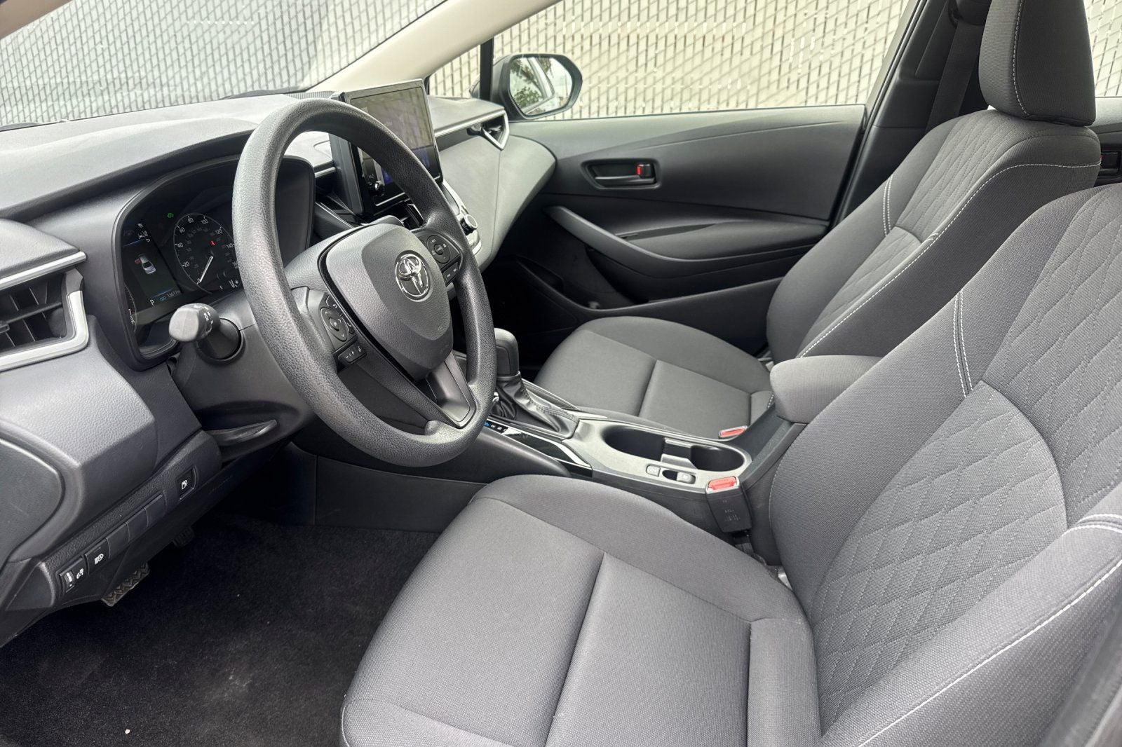 2025 Toyota Corolla Hybrid LE
