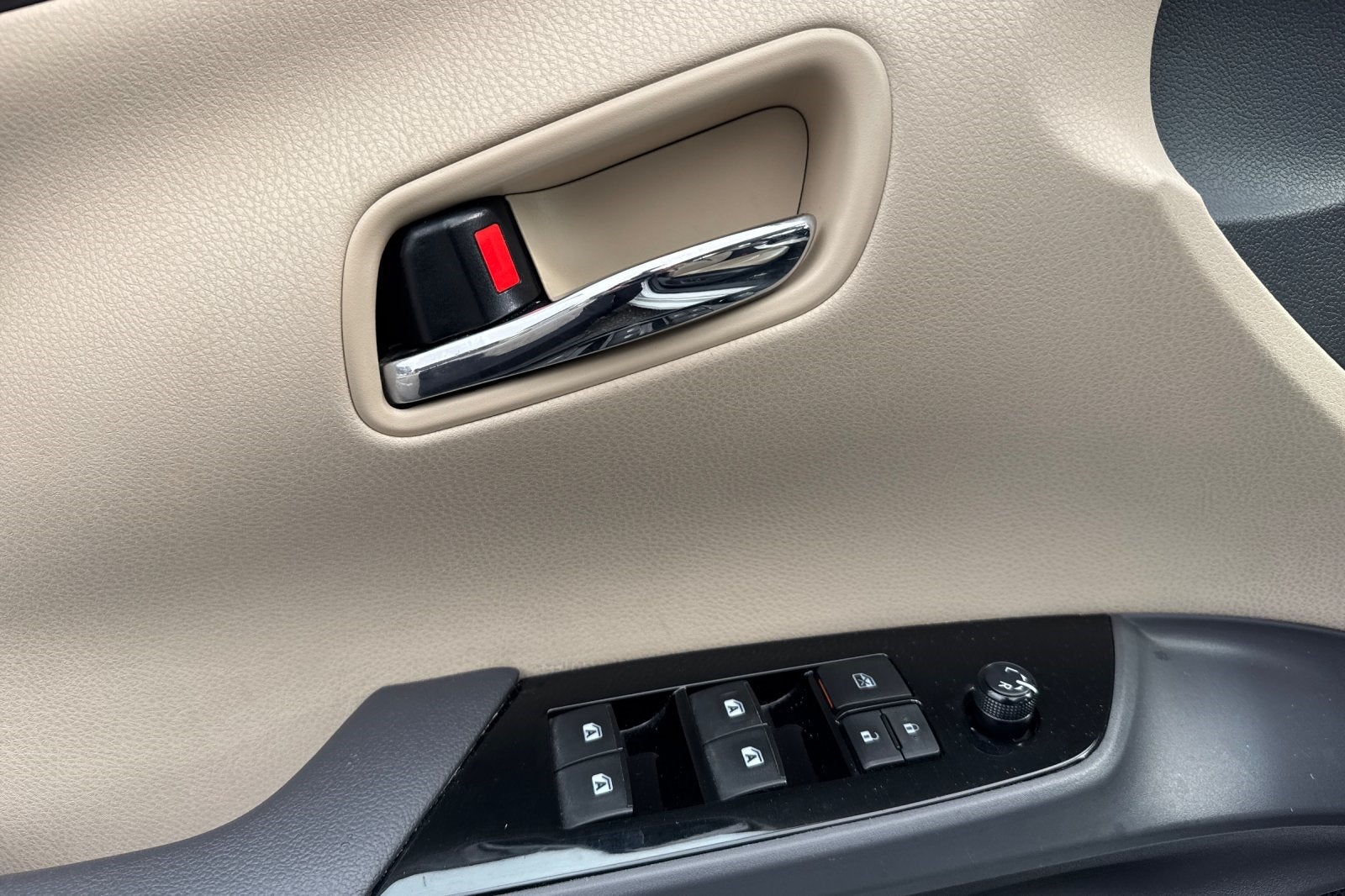 2016 Toyota Prius Four