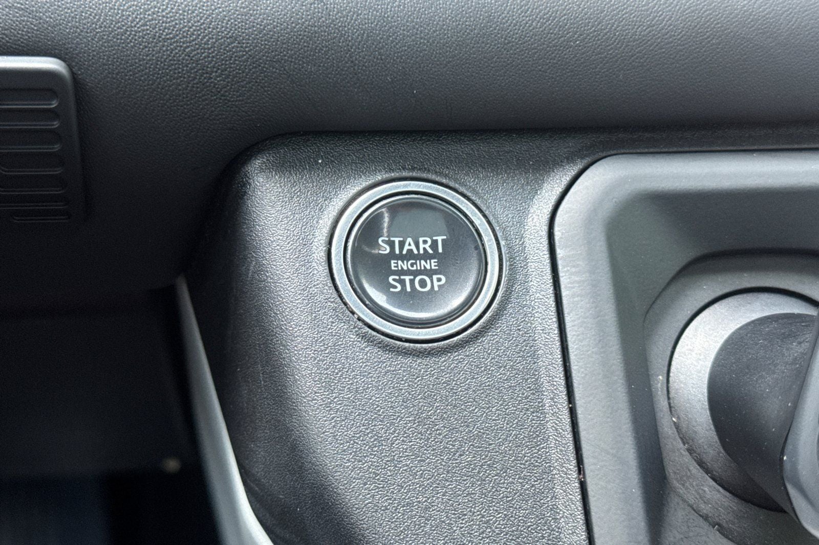 2022 Land Rover Defender 110 X-Dynamic HSE
