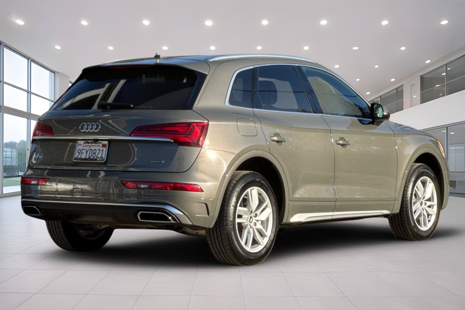 2023 Audi Q5 45 S line Premium quattro LCPO Competitive+