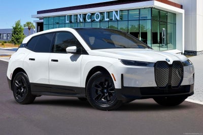 2025 BMW iX xDrive50