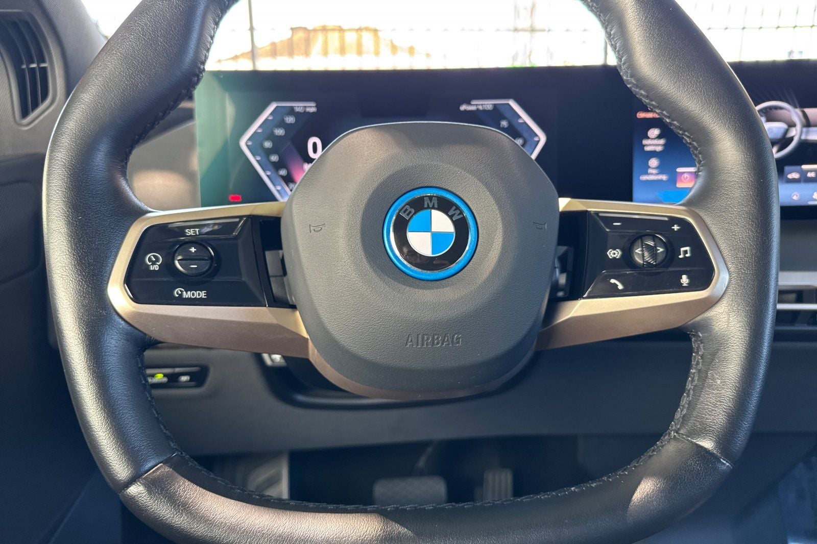 2025 BMW iX xDrive50