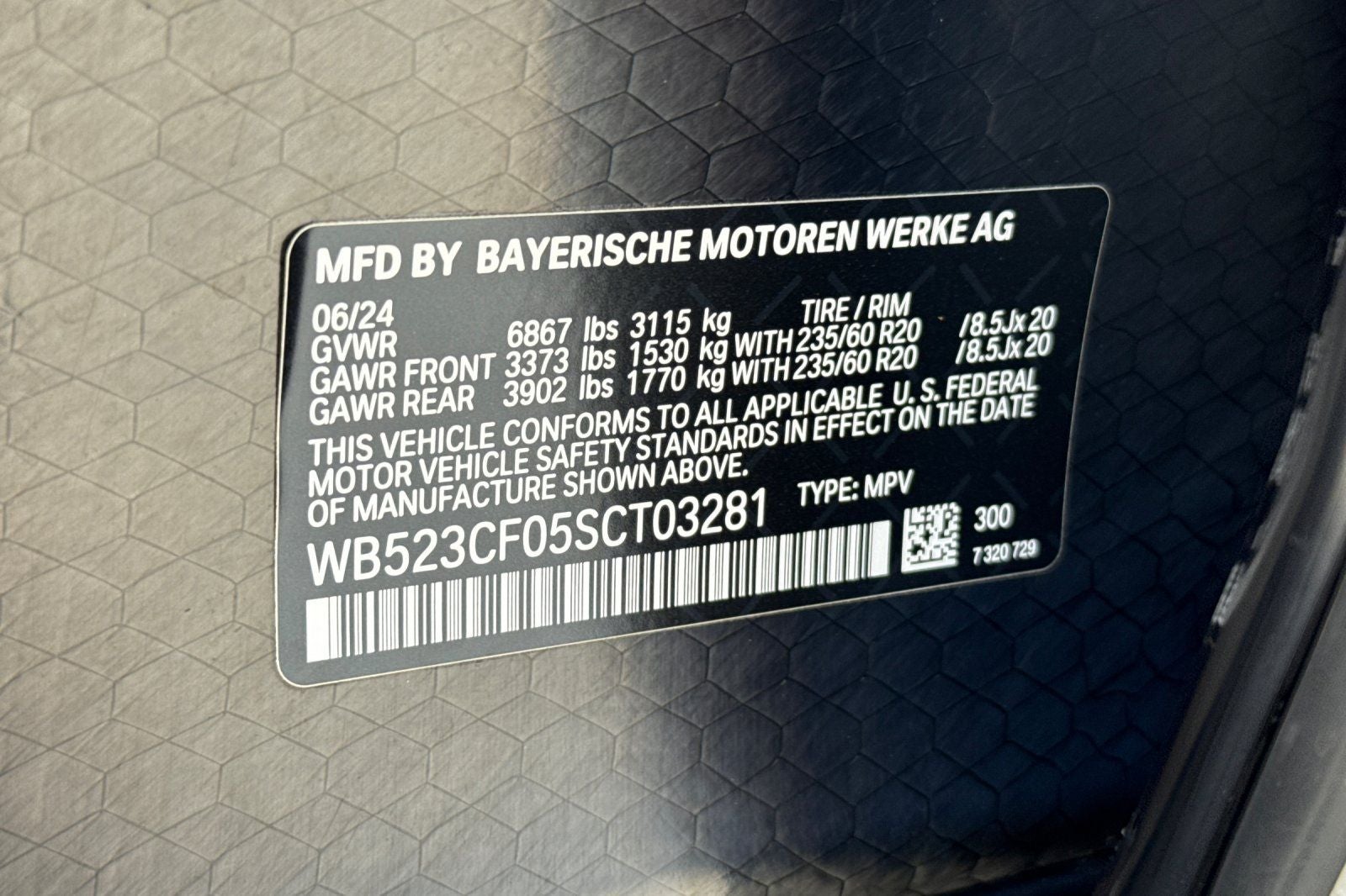 2025 BMW iX xDrive50