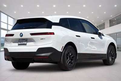 2025 BMW iX xDrive50
