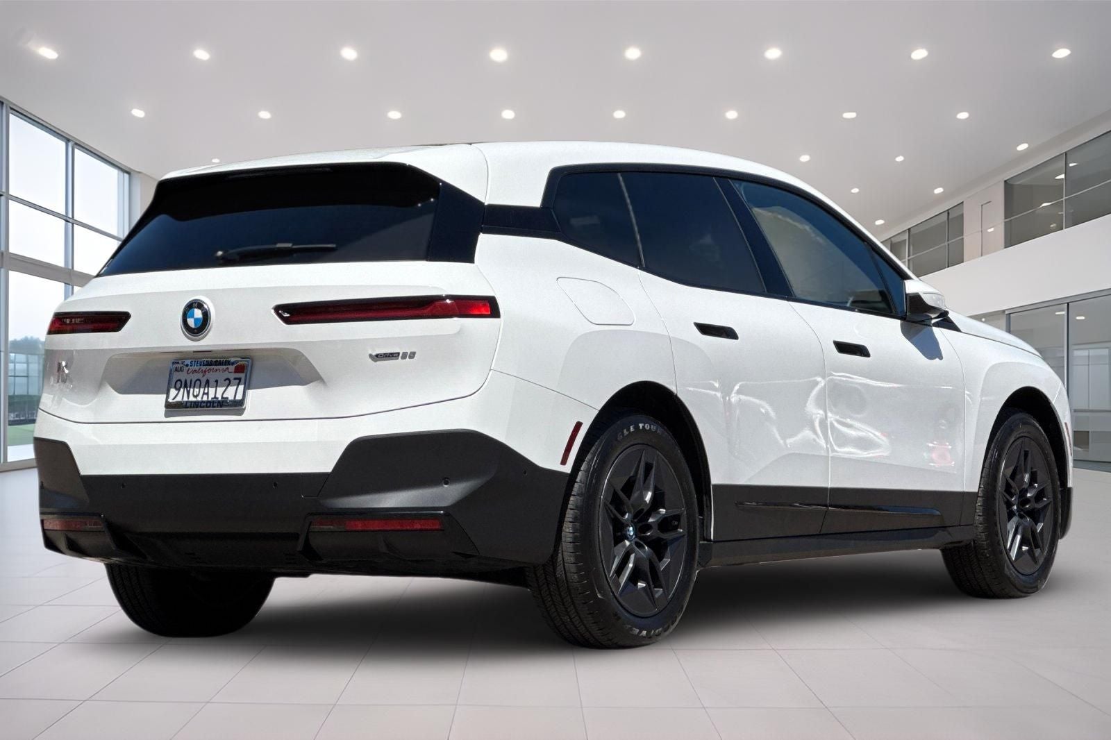 2025 BMW iX xDrive50