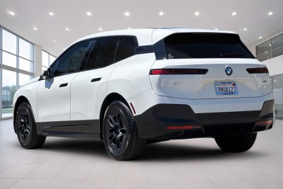 2025 BMW iX xDrive50