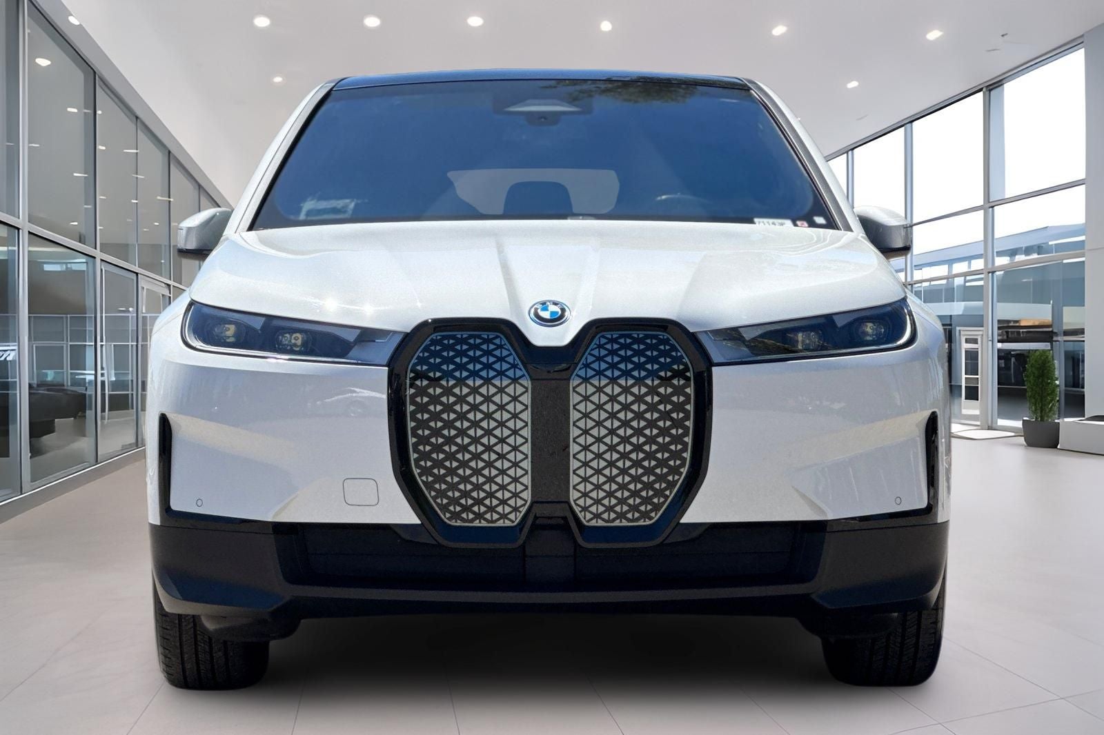 2025 BMW iX xDrive50