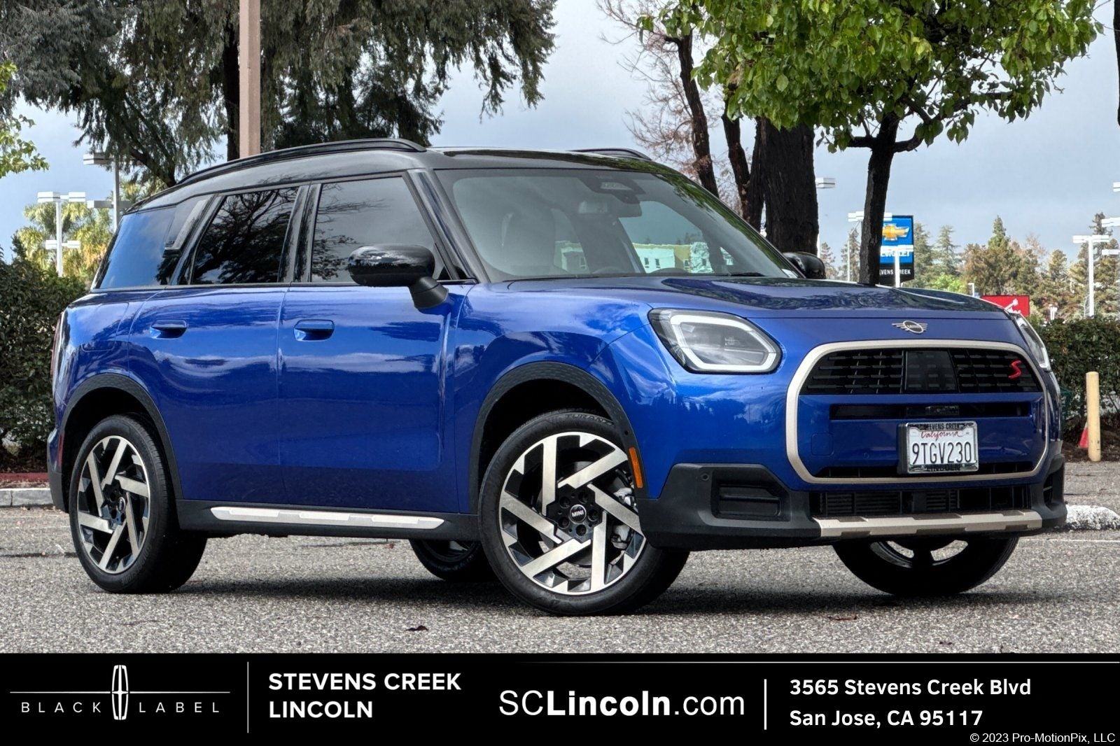 2025 MINI Cooper S Countryman Iconic