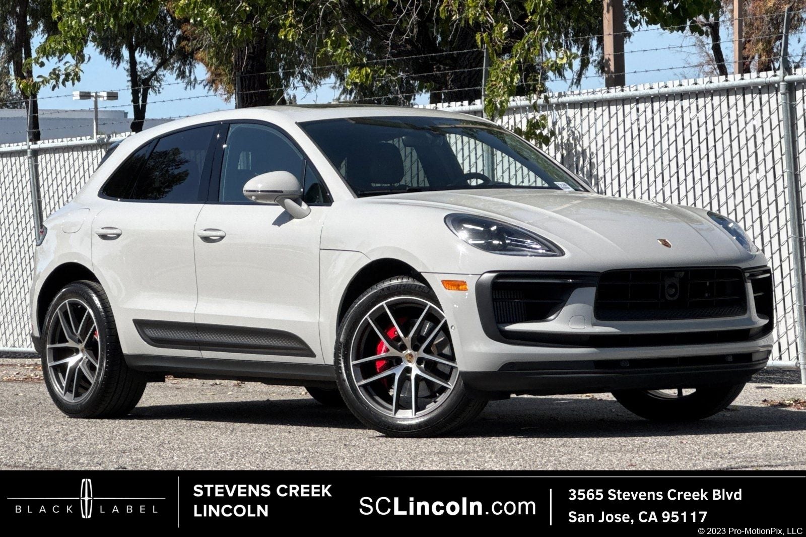 2022 Porsche Macan S