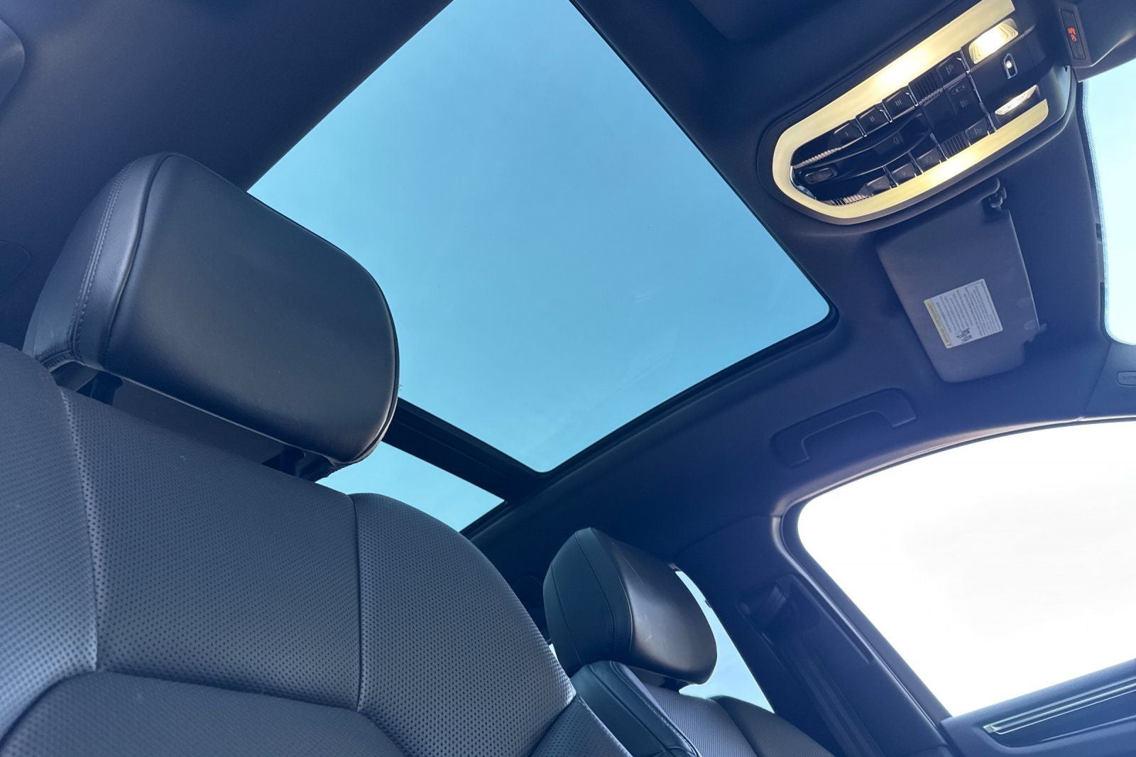 2022 Porsche Macan S