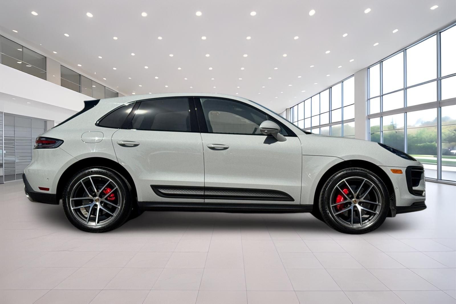 2022 Porsche Macan S