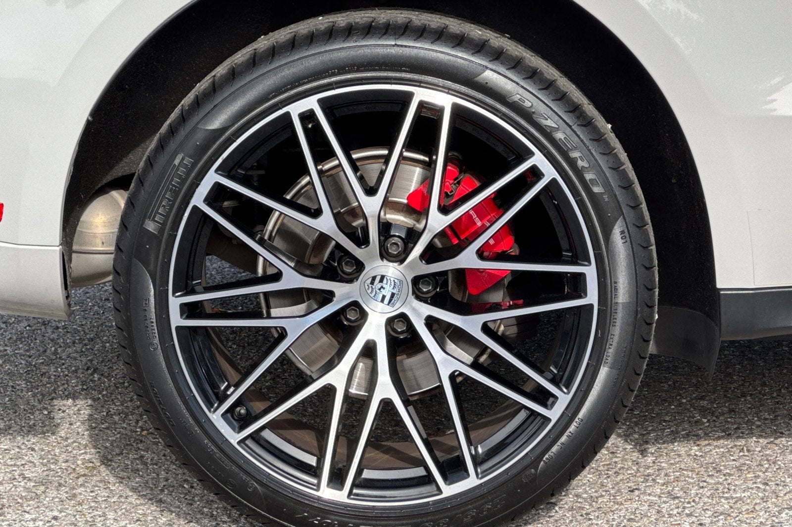 2023 Porsche Macan S