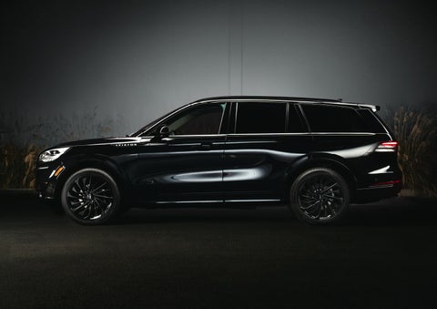 A 2024 Lincoln Aviator® SUV is shown in the Infinite Black exterior color | Stevens Creek Lincoln in San Jose CA