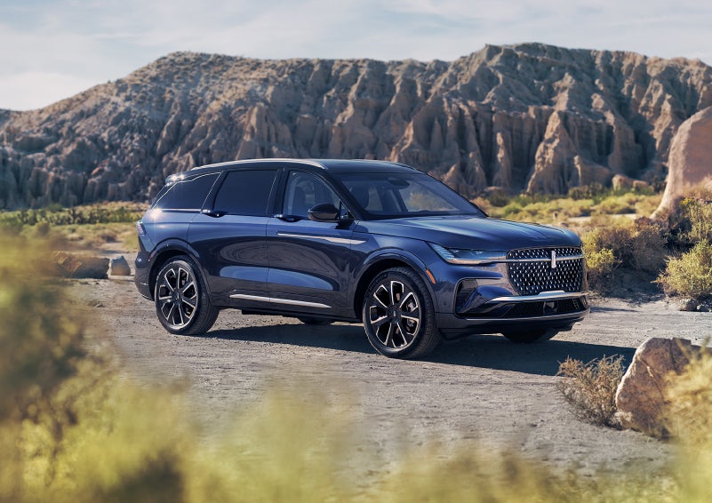 A 2024 Lincoln Nautilus® SUV is parked in a desert national park. | Stevens Creek Lincoln in San Jose CA