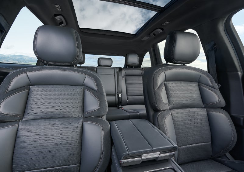 The spacious second row and available panoramic Vista Roof® is shown. | Stevens Creek Lincoln in San Jose CA