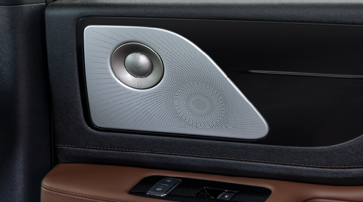 A close-up of a speaker located on the door’s interior is shown. | Stevens Creek Lincoln in San Jose CA