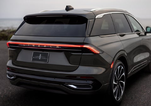 The rear of a 2025 Lincoln Black Label Nautilus® SUV displays full LED rear lighting. | Stevens Creek Lincoln in San Jose CA