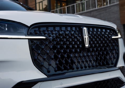 The front grille of a 2026 Lincoln Aviator® SUV is shown. | Stevens Creek Lincoln in San Jose CA
