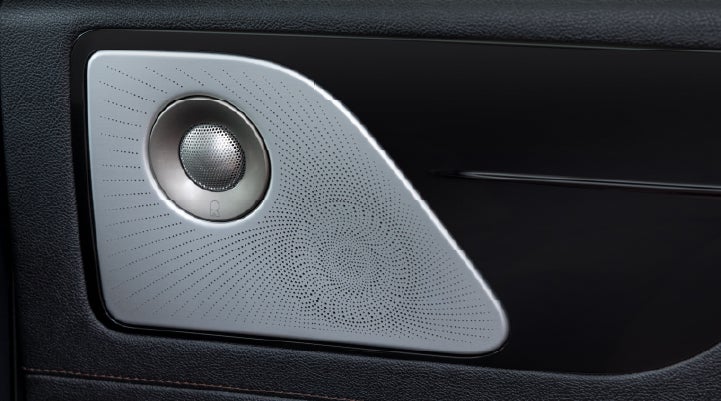 A close-up view of the available Revel® Ultima 3D Audio System. | Stevens Creek Lincoln in San Jose CA