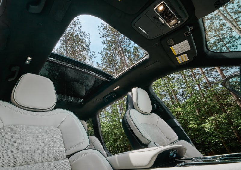The front seats of a 2027 Lincoln Aviator® Black Label™ SUV | Stevens Creek Lincoln in San Jose CA
